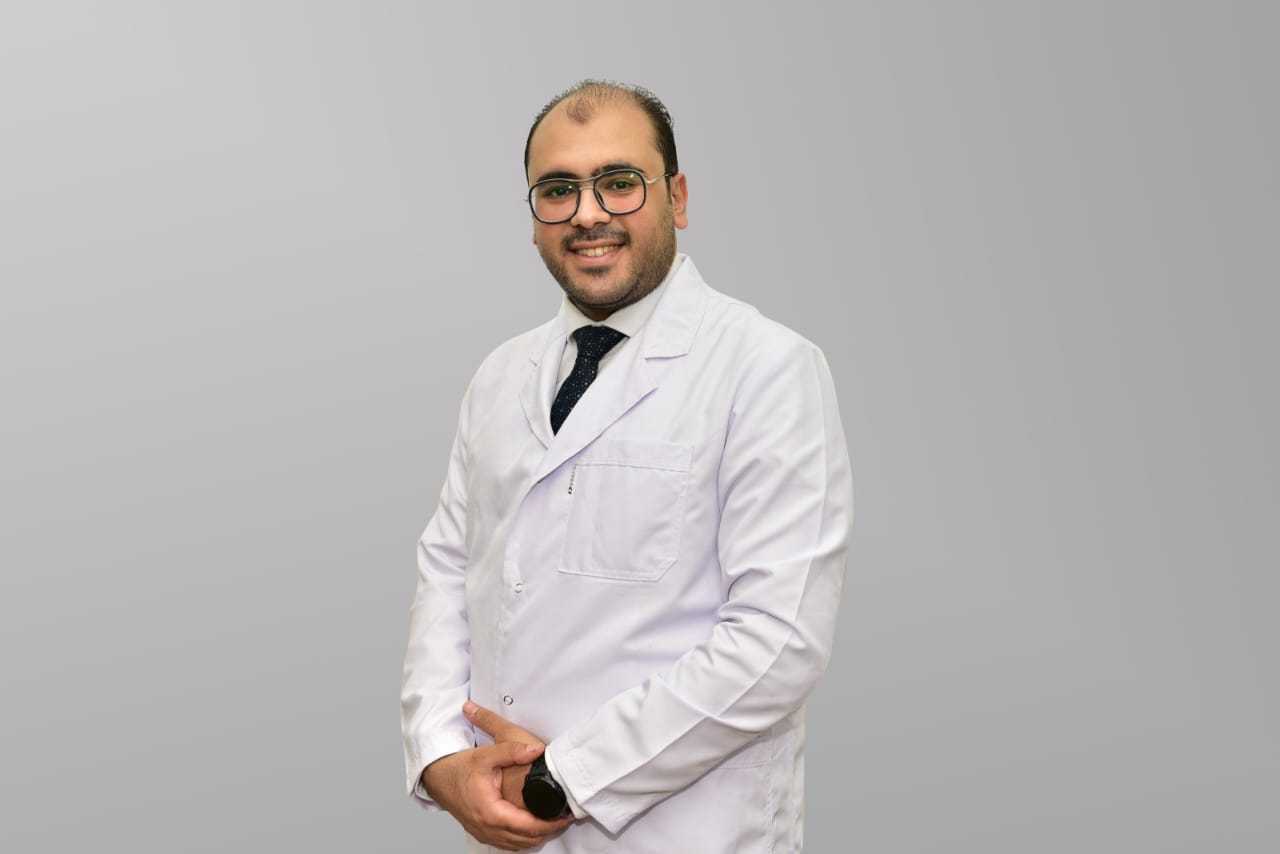 دكتور عمرو السباعي