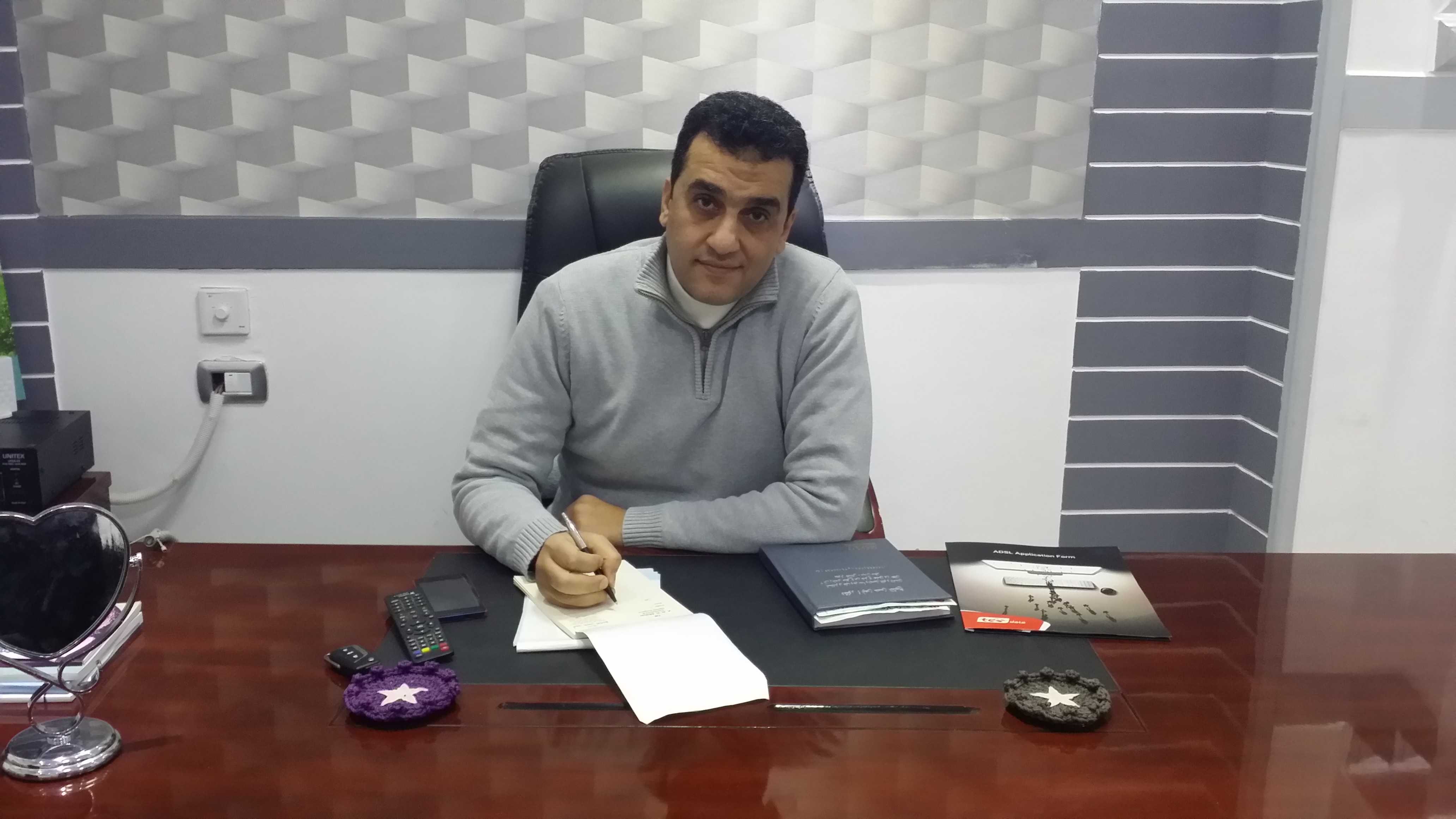 Dr. Ayman Elshikh