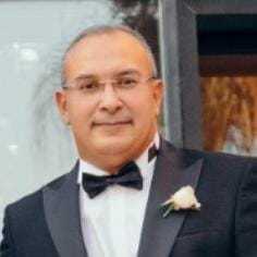 دكتور شريف محمد حلمي